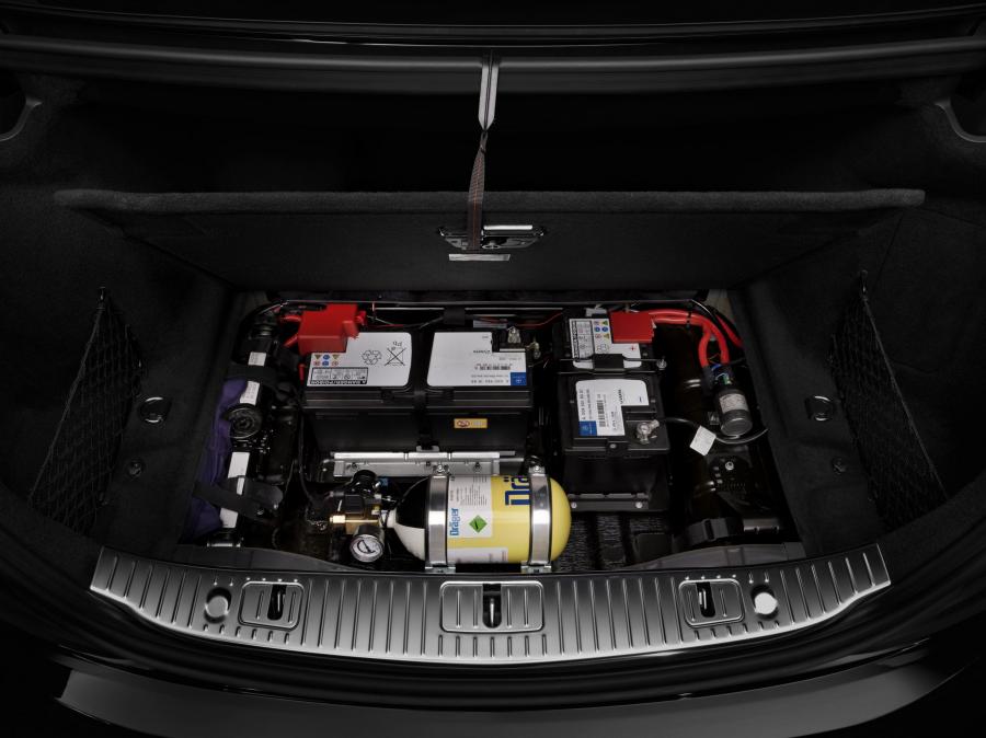  Mercedes-Benz S600 Guard 2014 года  (фото 11 из 17)